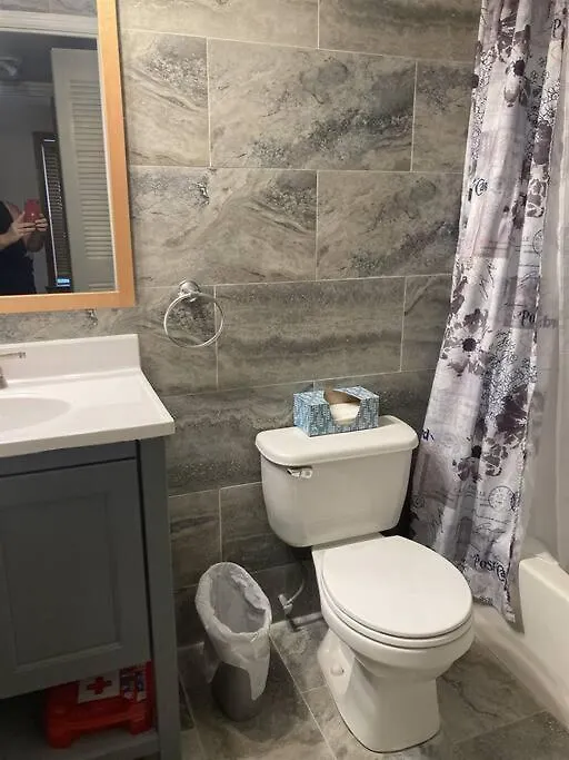 Lakeview Condo In Gated Community Tampa USA