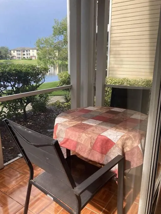 Apartment Lakeview Condo In Gated Community Tampa